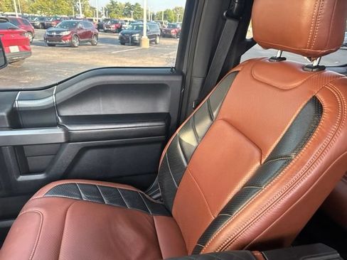 Used 2018 Ford F150 XLT w/ Equipment Group 302A Luxury AWD/4WD image 31