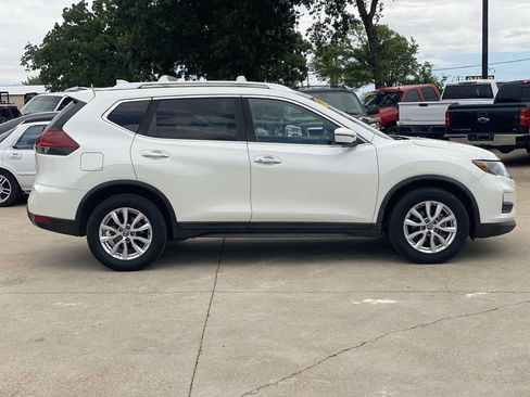 Used 2018 Nissan Rogue SV FWD image 8