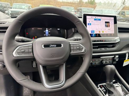 New 2026 Jeep Compass Limited w/ Sun, Sound & Navigation Group image 13