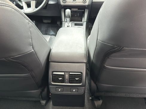Used 2015 Subaru Outback 2.5i Limited AWD/4WD image 28