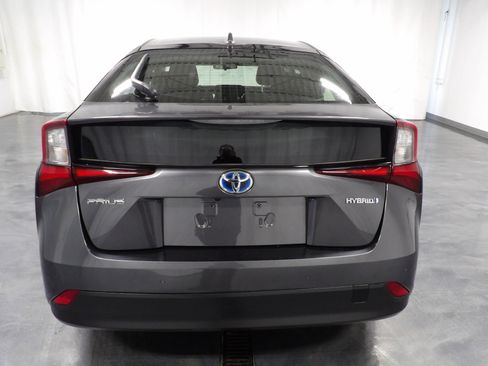 Used 2022 Toyota Prius LE image 5
