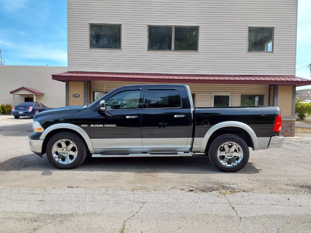 Used 2012 RAM 1500 Laramie AWD/4WD image 1