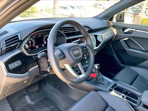 New 2025 Audi Q3 2.0T Premium w/ Convenience Package image 8