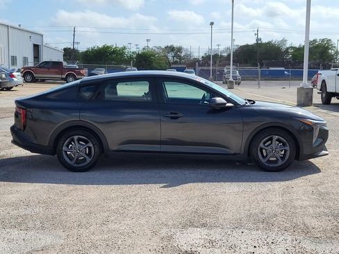 Used 2025 Kia K4 FWD image 24