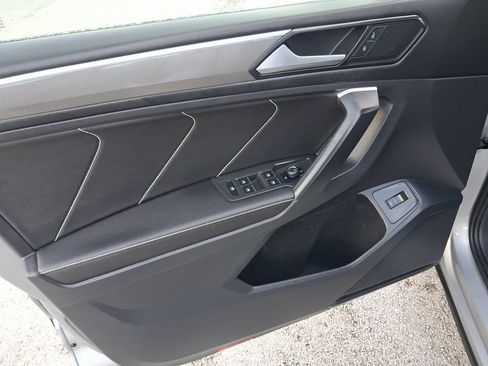 Used 2024 Volkswagen Tiguan SE R-Line FWD image 16
