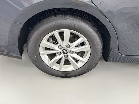 Used 2025 Toyota Camry LE w/ Convenience Package image 34