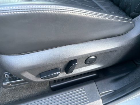 Certified 2023 Nissan Rogue Platinum w/ Platinum Premium Package image 17