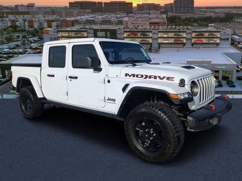 Used 2023 Jeep Gladiator Mojave w/ Trailer Tow Package AWD/4WD image 1