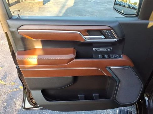 Used 2023 GMC Sierra 1500 Denali Ultimate image 30