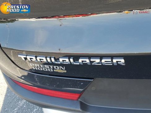 Certified 2025 Chevrolet TrailBlazer LT FWD image 9