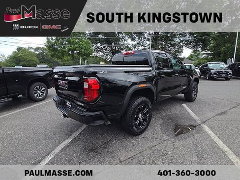 Used 2024 GMC Canyon Elevation w/ Elevation Premium Package AWD/4WD image 5