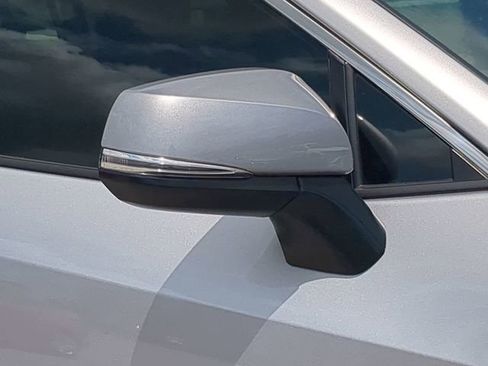 Used 2025 Toyota RAV4 XLE image 12