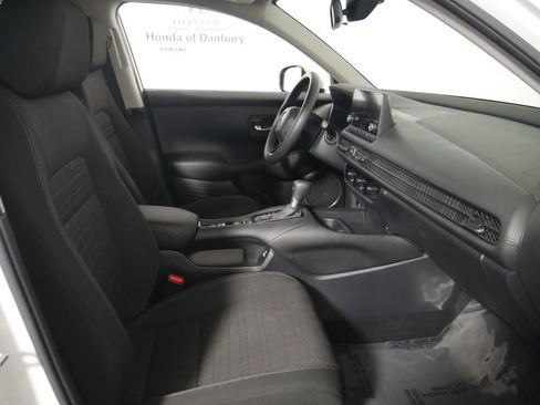 Certified 2023 Honda HR-V LX image 6