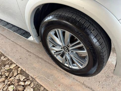 Used 2019 INFINITI QX80 Luxe image 28