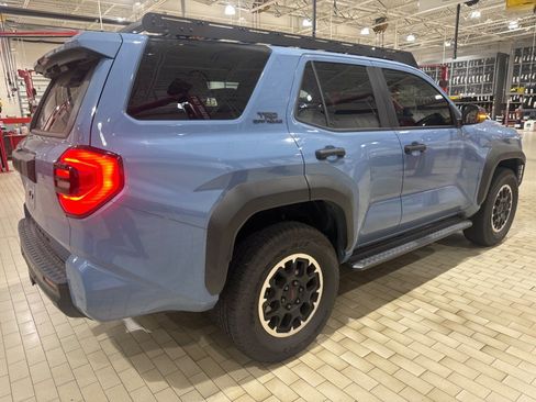 Used 2025 Toyota 4Runner TRD Off-Road AWD/4WD image 6