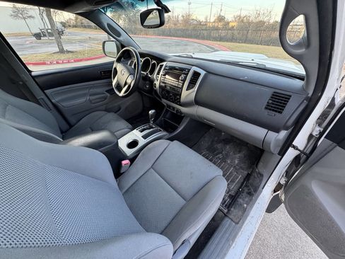 Used 2012 Toyota Tacoma 4x4 Access Cab V6 image 11