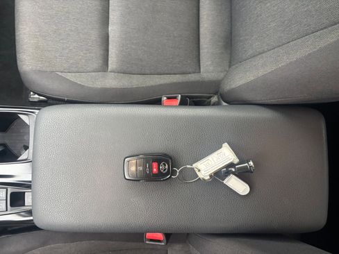 Used 2025 Toyota Camry LE image 22