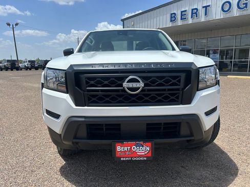 Used 2023 Nissan Frontier S w/ Technology Package RWD image 2