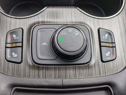 Used 2023 GMC Acadia SLT image 25