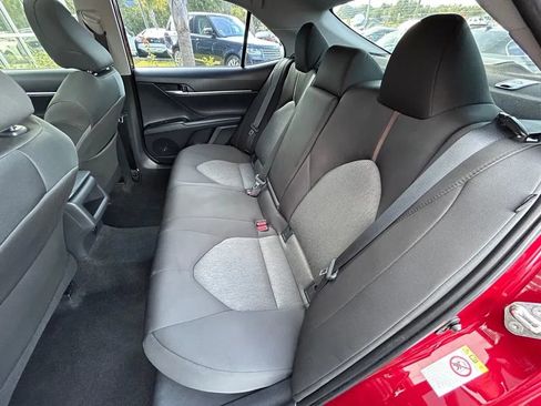 Used 2019 Toyota Camry LE image 12