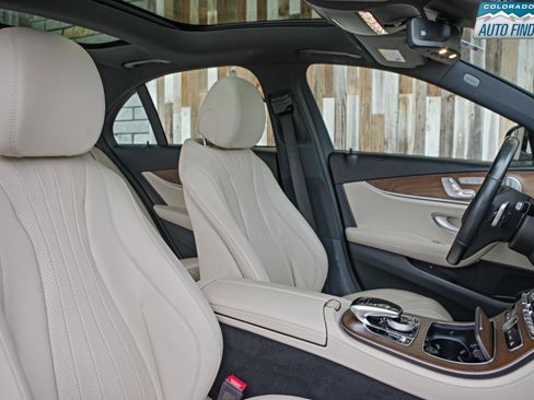 Used 2018 Mercedes-Benz E 400 4MATIC Sedan image 22