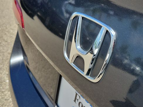 Used 2022 Honda Civic Touring image 8