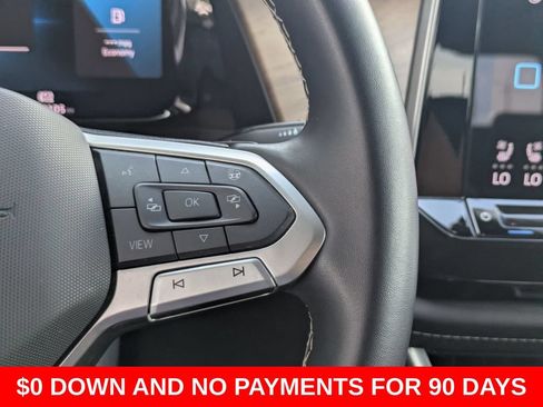 Used 2025 Volkswagen Atlas SE FWD image 22