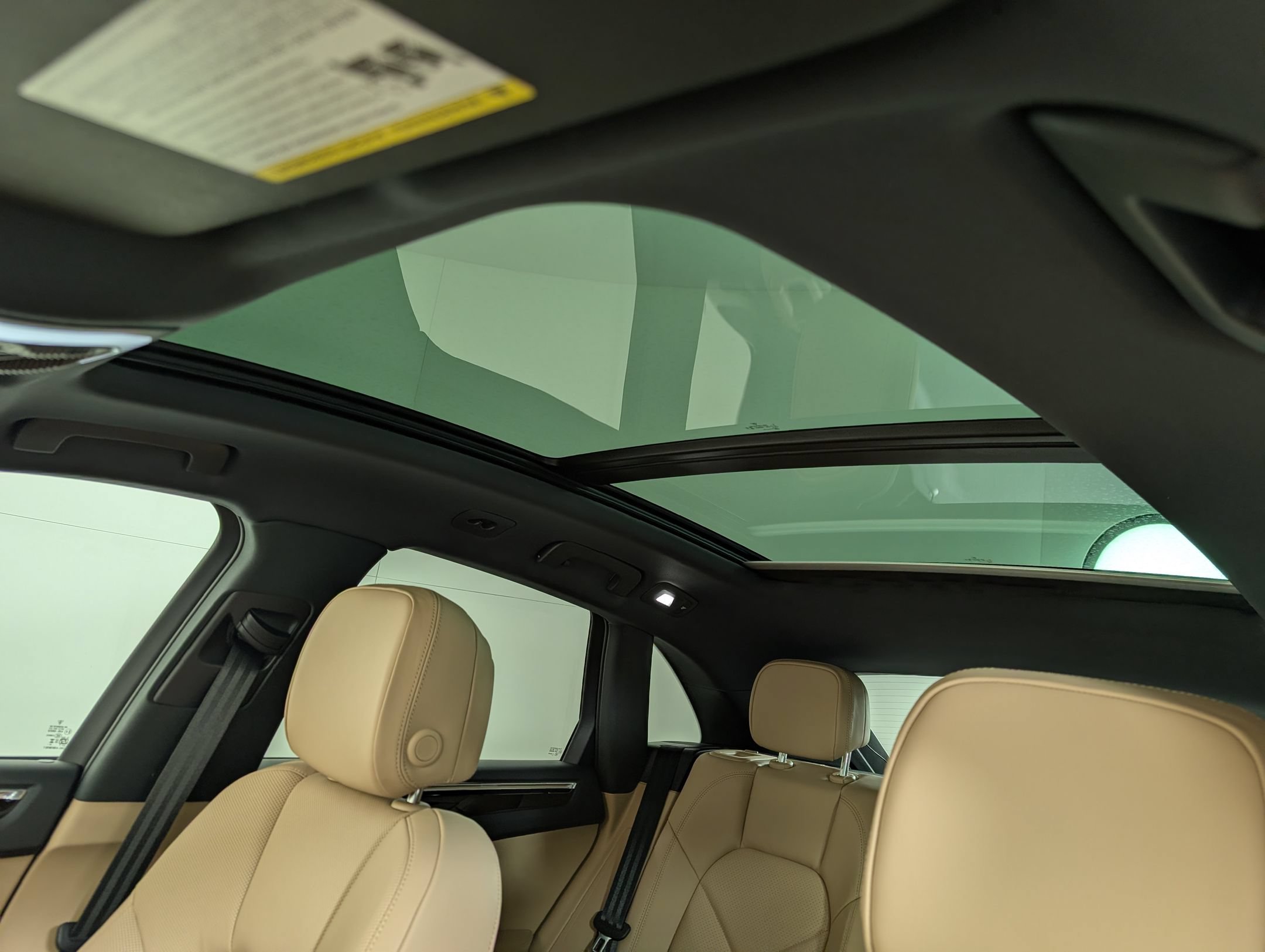 Certified 2026 Porsche Macan AWD/4WD image 27