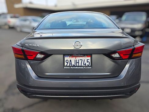 Used 2022 Nissan Altima 2.5 S FWD image 8