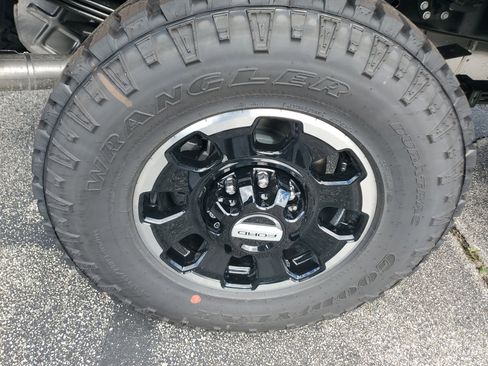 New 2026 Ford F250 Lariat w/ Tremor Off-Road Package image 8