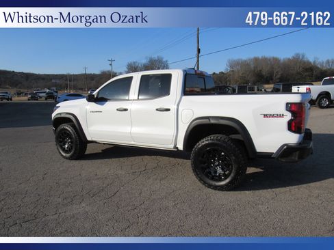 Used 2025 Chevrolet Colorado Trail Boss image 9