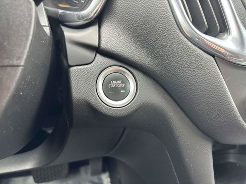 Used 2019 Chevrolet Equinox LT AWD/4WD image 24