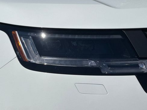 New 2026 Land Rover Range Rover SE AWD/4WD image 10