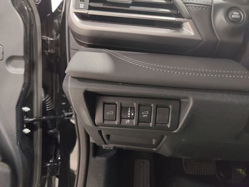 Used 2023 Subaru Outback Touring XT AWD/4WD image 27