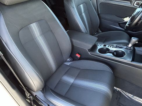Used 2024 Honda Civic Sport image 10