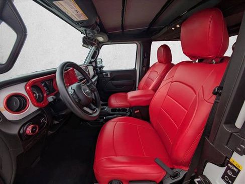 Used 2025 Jeep Wrangler Sport AWD/4WD image 10