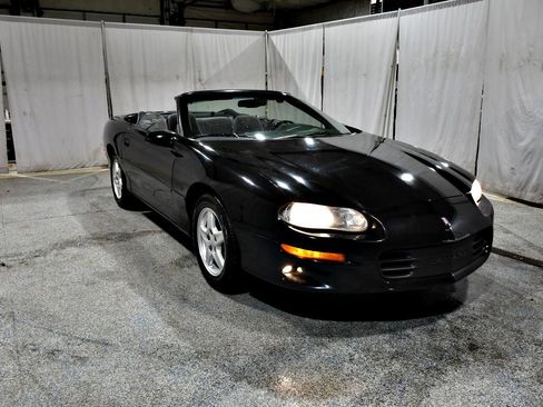 Used 1998 Chevrolet Camaro Z28 RWD image 4