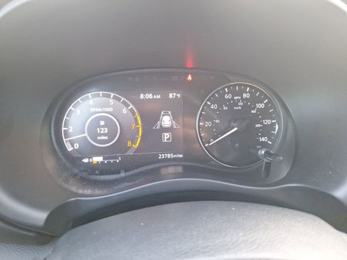 Used 2022 Nissan Kicks SR image 20