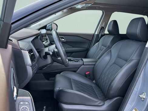 Used 2023 Nissan Rogue Platinum w/ Platinum Premium Package AWD/4WD image 26