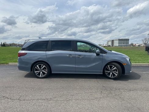 Used 2023 Honda Odyssey Touring image 13