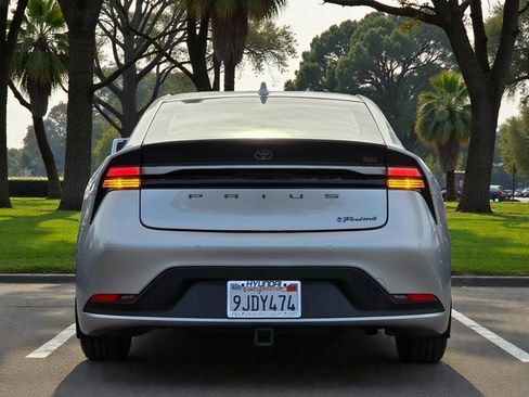 Used 2023 Toyota Prius Prime Premium image 6