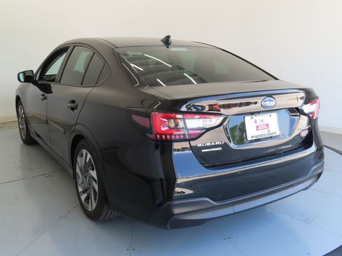 Used 2025 Subaru Legacy Limited image 8