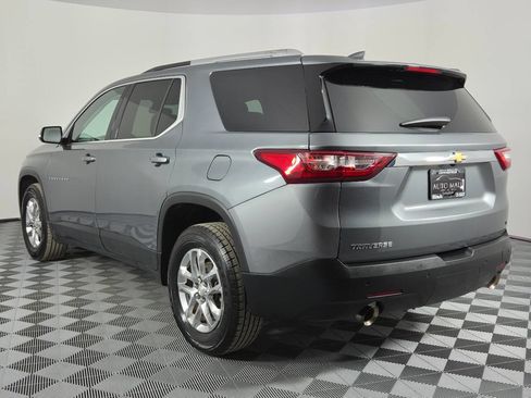 Used 2018 Chevrolet Traverse LT FWD image 5