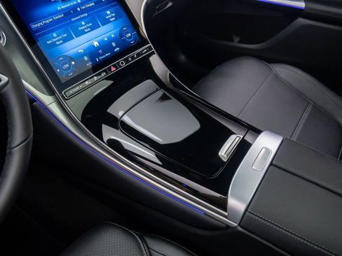 New 2026 Mercedes-Benz GLC 350e 4MATIC image 12