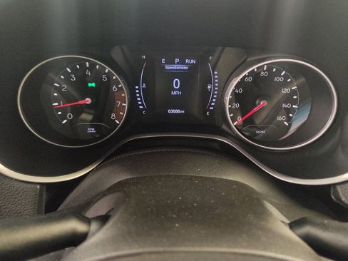 Used 2018 Jeep Compass Latitude FWD image 23