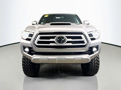 Used 2023 Toyota Tacoma TRD Sport image 2