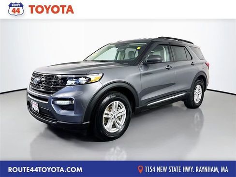Used 2023 Ford Explorer XLT w/ Class IV Trailer Tow Package AWD/4WD image 1