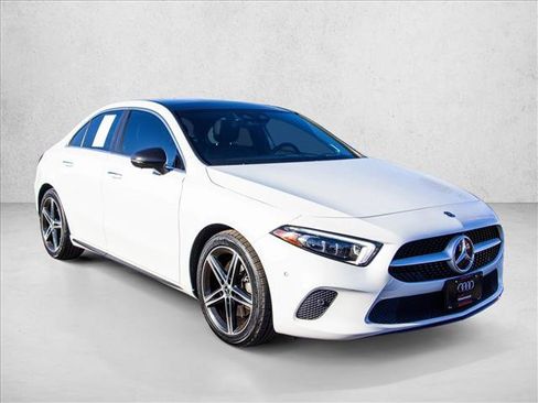 Used 2020 Mercedes-Benz A 220 4MATIC image 3