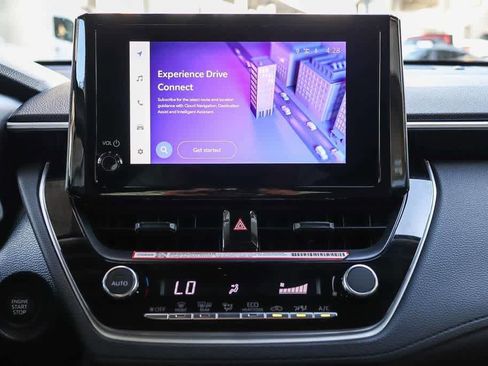 Used 2024 Toyota Corolla Cross LE w/ Moonroof Package image 13