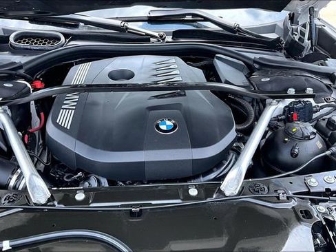Used 2025 BMW 740i xDrive image 34